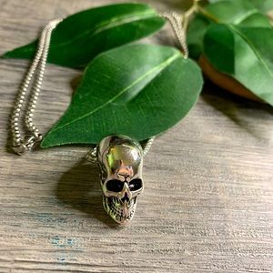 Skull necklace